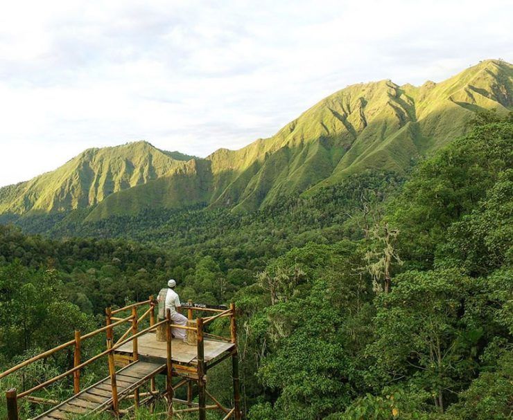 10 Tempat Wisata Pulau Lombok Yang Memesona Dan Menarik