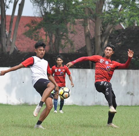 Laga Pamungkas Digelar Serentak, Arema FC vs Sriwijaya Diundur