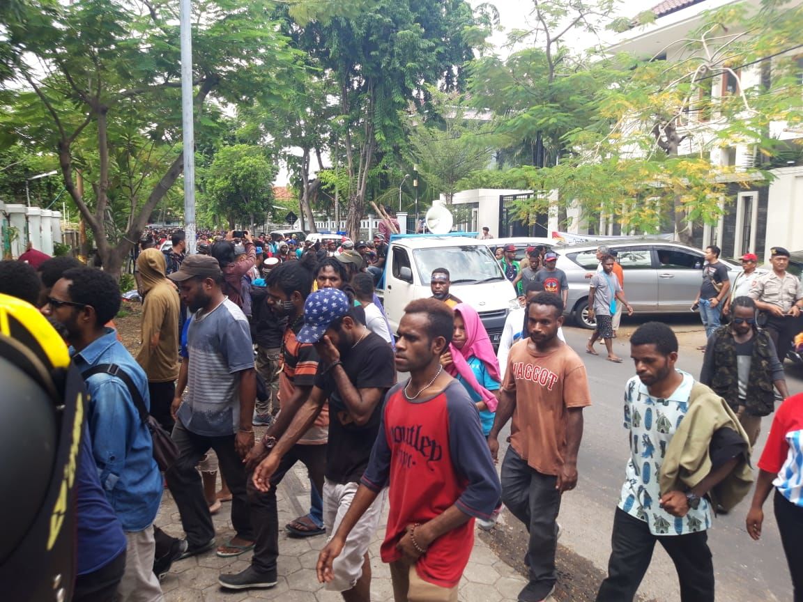 Bentrokan Nyaris Terjadi saat Peringatan Hari Papua Barat di Surabaya