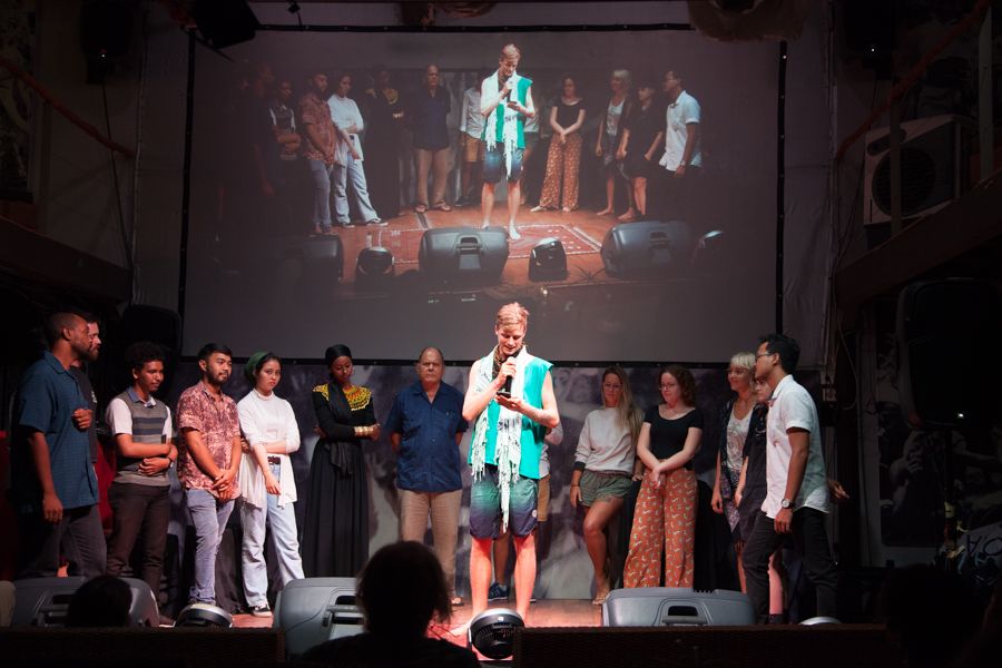 Bawakan Puisi XXL, Wulan Terpilih Jadi Bali Poetry Slam Champion
