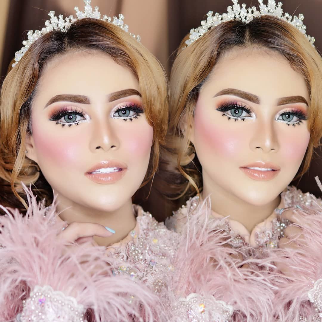 10 Potret Menawan Aurel Hermansyah Dengan Make Up Bak Barbie