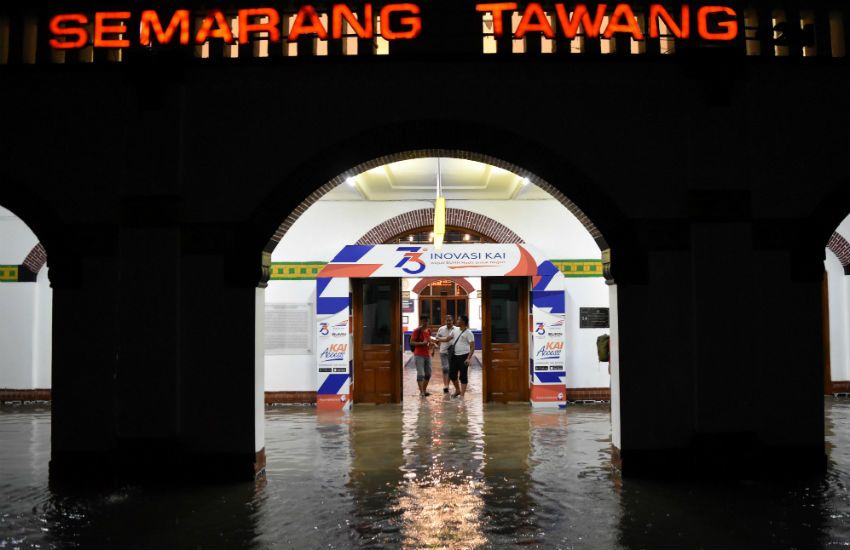 Kota Semarang Diguyur Hujan Seharian, 7 Lokasi Langsung Banjir 