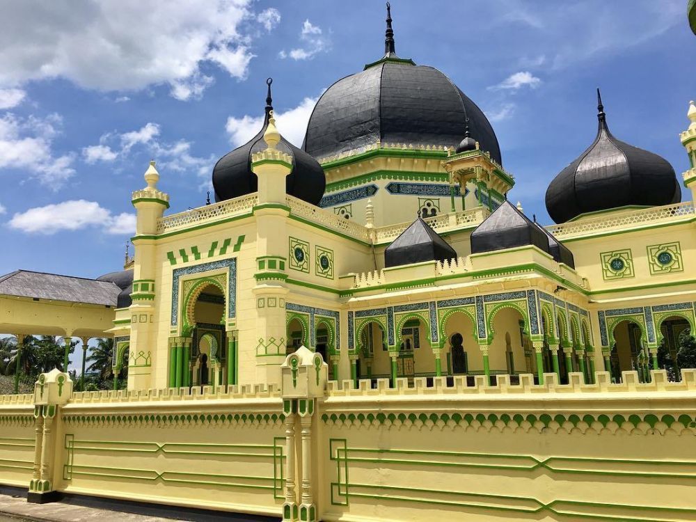 5 Masjid di Sumut Ini tak Pernah Sepi Dikunjungi Wisatawan