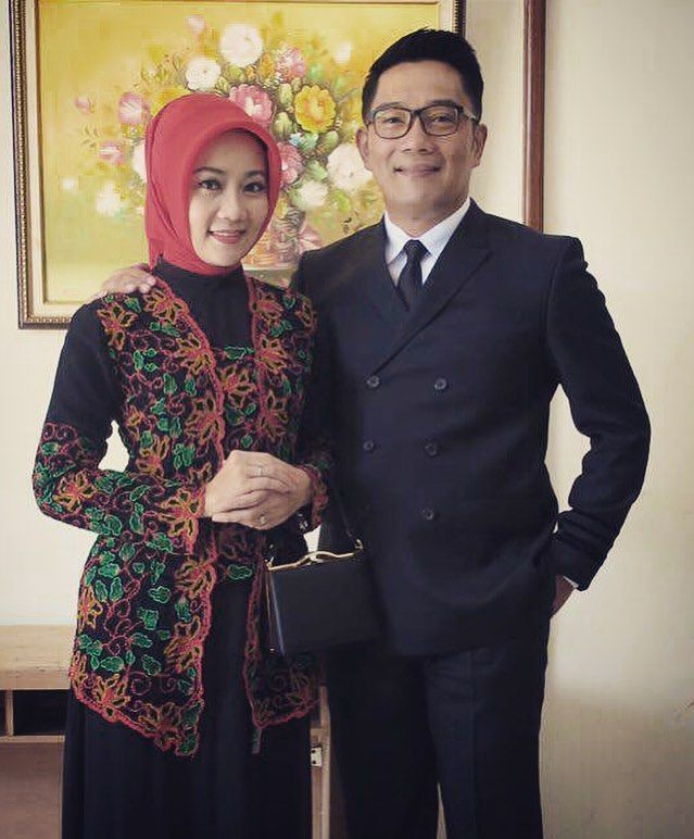 Model Baju Kebaya Istri Ridwan Kamil