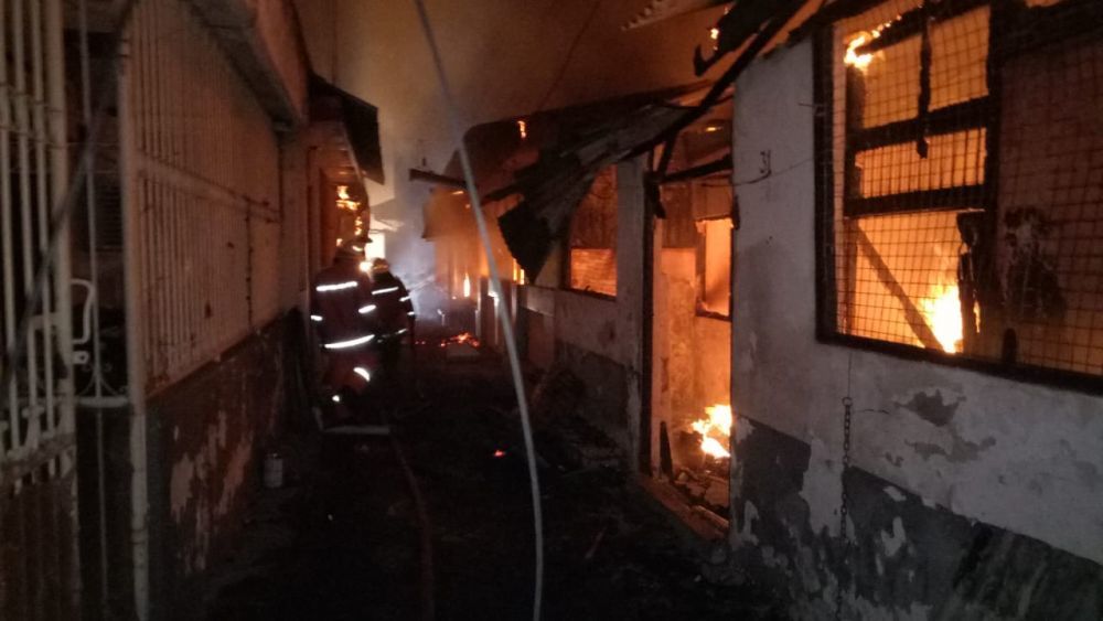 Kebakaran di Kapasan Surabaya, 17 Rumah Dilalap Si Jago Merah