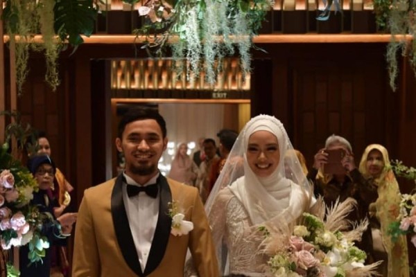 Orangtua Mempelai Wanita Tak Hadir, Fakta Pernikahan Lindswell-Hulaefi