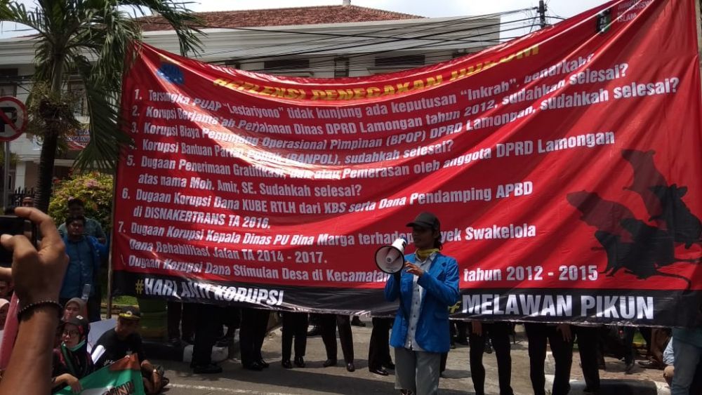 Hari Anti Korupsi, Mahasiswa Sebut Kejari Lamongan Loyo Ungkap Korupsi