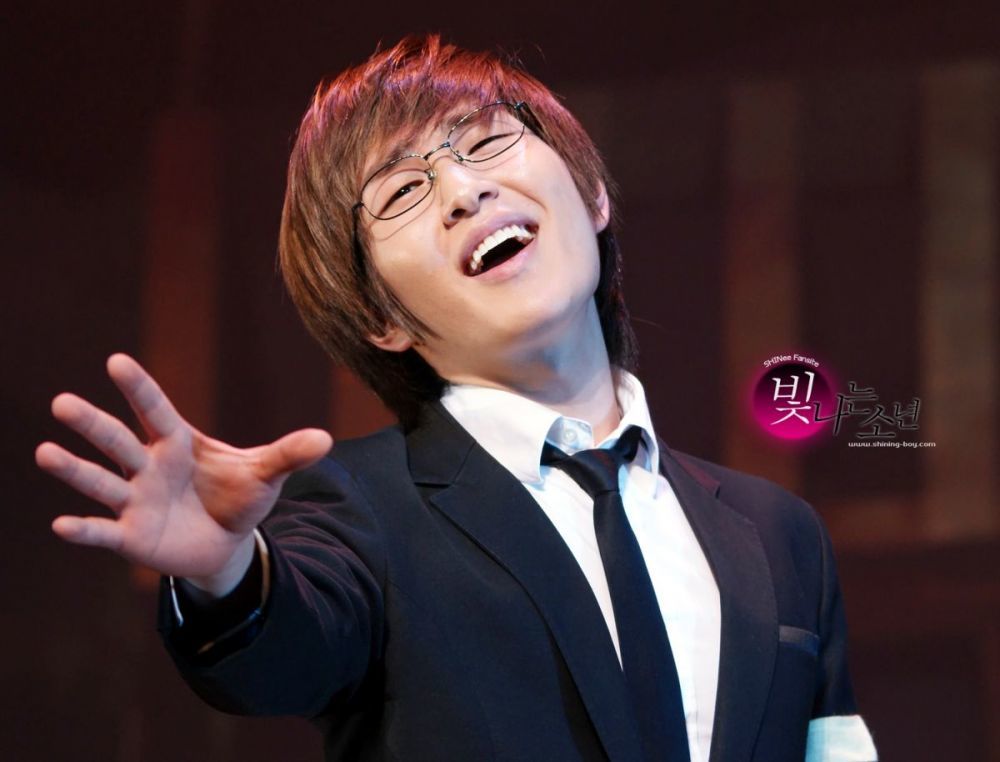 10 Potret Transformasi Onew SHINee, dari Mungil hingga Ikut Wamil