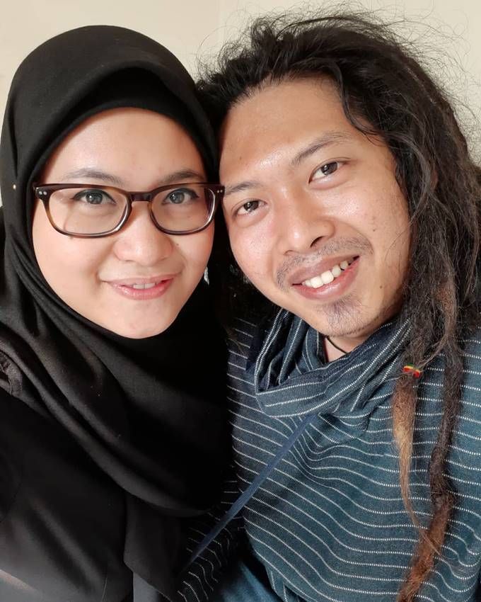 Jodoh Tak Terduga, Artis-artis Ini Menambatkan Hati pada Kru TV
