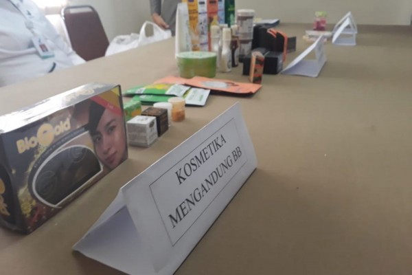 Ribuan Kosmetik Ilegal Berhasil Disita di Pelabuhan Samarinda