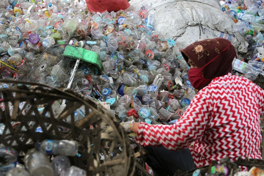 Bupati Tangerang Resmikan Waste Trap Banksasuci Sungai Cirarab 