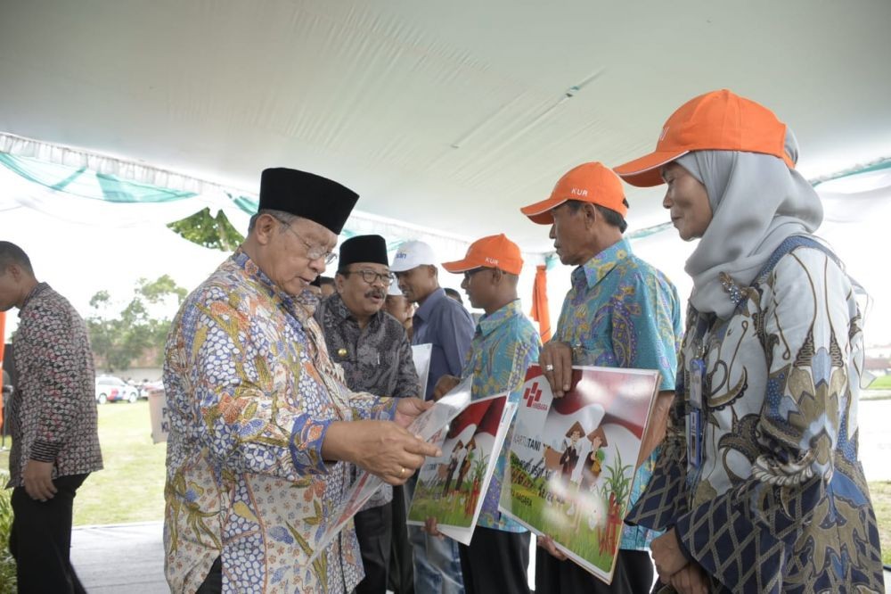 Kunjungi Malang, Gubernur Sebut Petani Pahlawan Pangan Nasional
