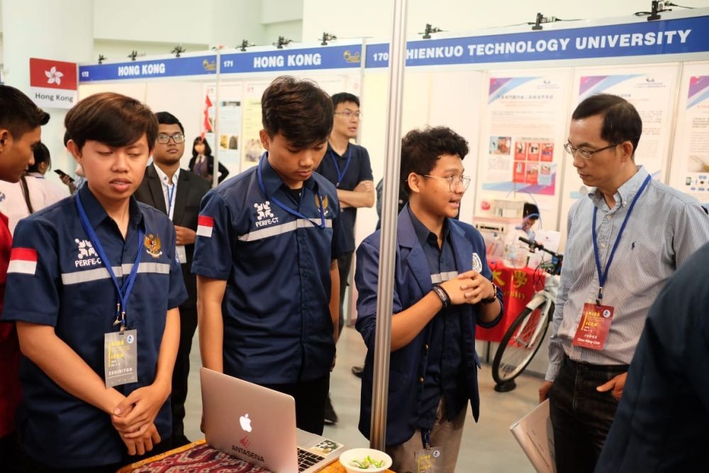 Berkat Cangkang Keong, Tiga Mahasiswa ITS Raih 3 Penghargaan di Taiwan