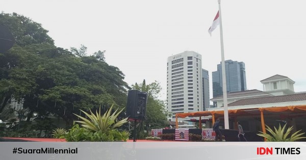 Foto: balai kota bersiap menyambut persija