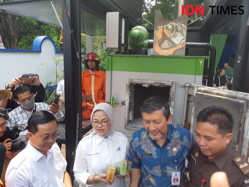 BPOM Surabaya Musnahkan Ribuan Produk Ilegal, Terbanyak Kosmetik