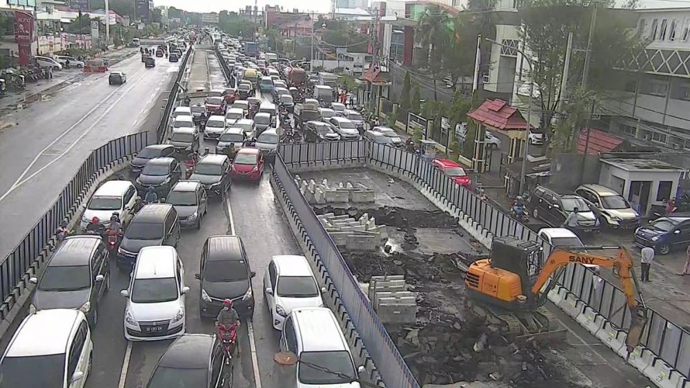 Pemkot Makassar Kaji Solusi Kemacetan Parah Jalan AP Pettarani