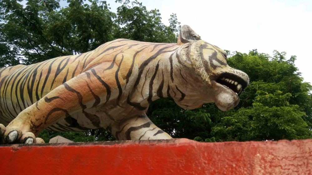 Mengenang Sejarah Perlawanan di Balik Patung Taman Macan Makassar