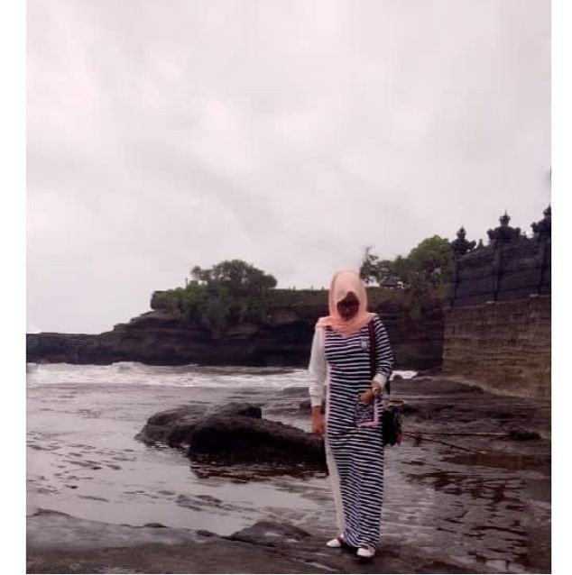 Nikmati Keindahan Bali, Inilah 10 Momen Bulan Madu Daus Mini & Istri