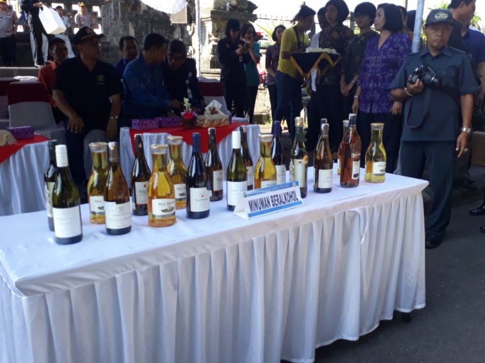 Polisi: Warung di Denpasar Jual Minuman Alkohol 4 Persen Secara Ilegal