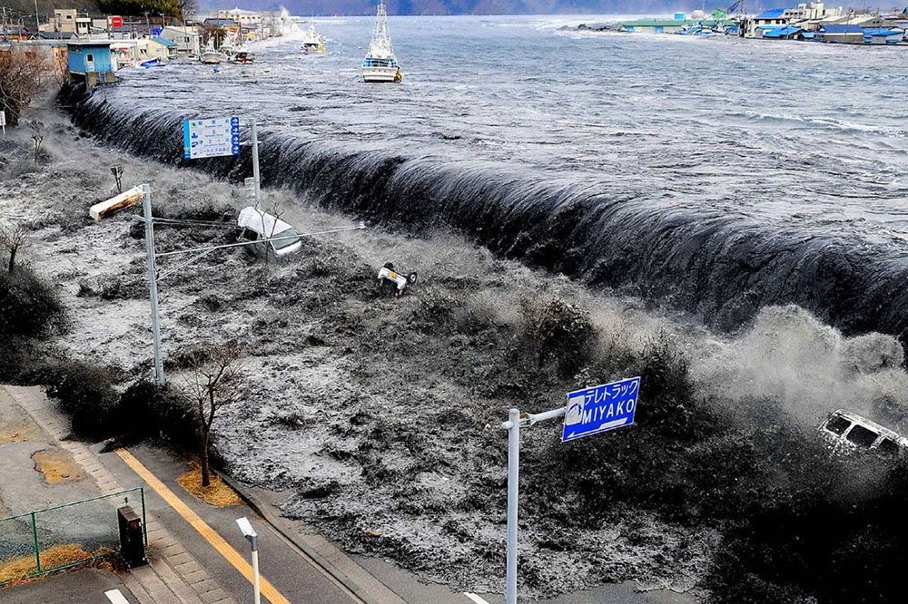 Gelombang Air Tinggi Terjang Banten, Inilah 4 Penyebab Tsunami