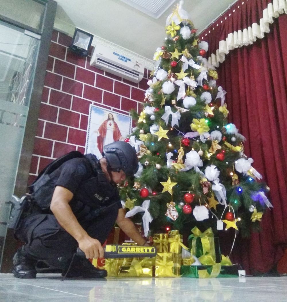 Antisipasi Teror Saat Natal, Polres Madiun Sterilisasi Gereja 