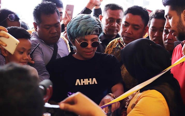 Cobain Yuk! Atta Halilintar Buka Toko Oleh-oleh di Kota Medan
