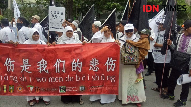 Ada Teriak Khilafah hingga Pose Dua Jari pada Aksi Bela Uighur