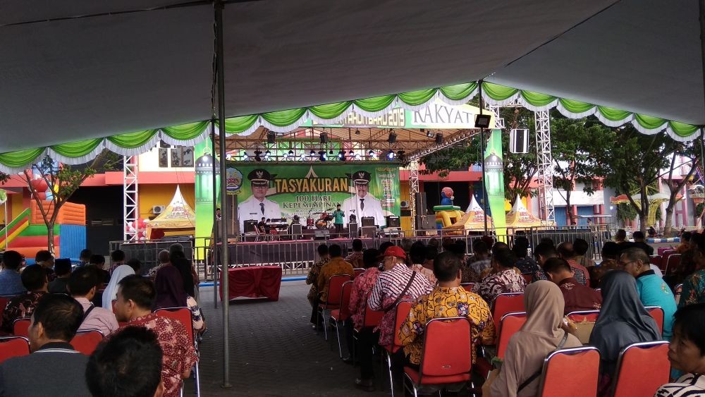 100 Hari Pimpin Bangkalan, Abdul Latief Gelar Pesta Durian Si Koceng