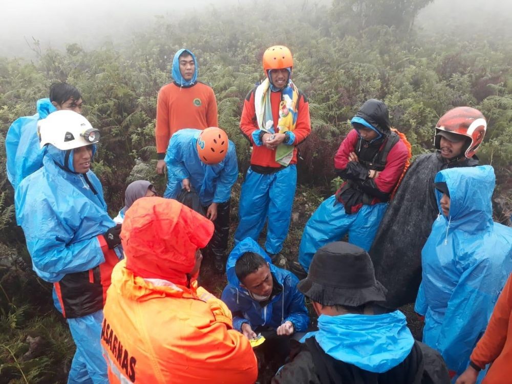 Sempat Tersesat di Gunung Bawakaraeng, Dua Pendaki Ditemukan Selamat