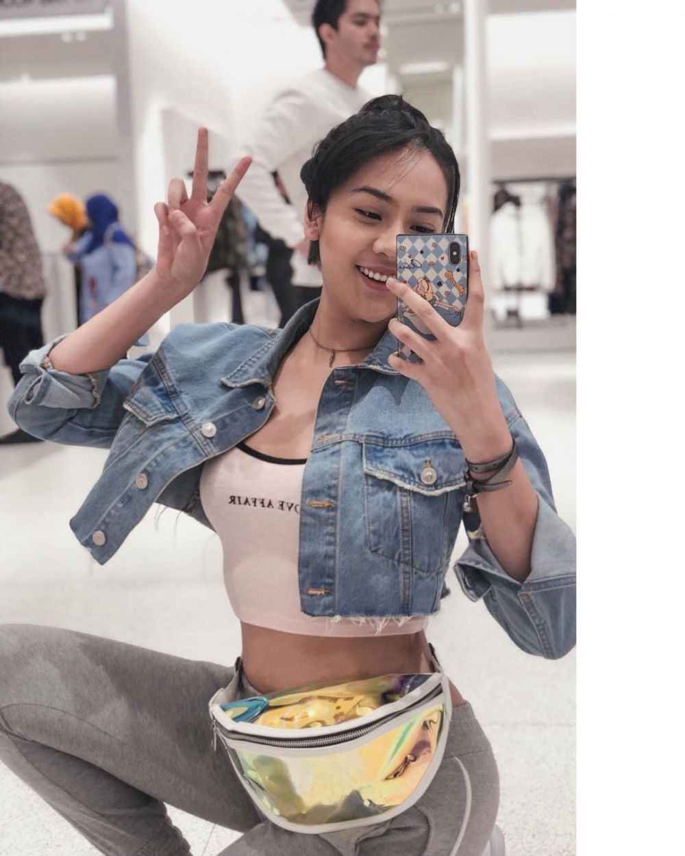 Bikin Iri 10 Potret Body Goals Ala Anya Geraldine Yang Fit Abis 