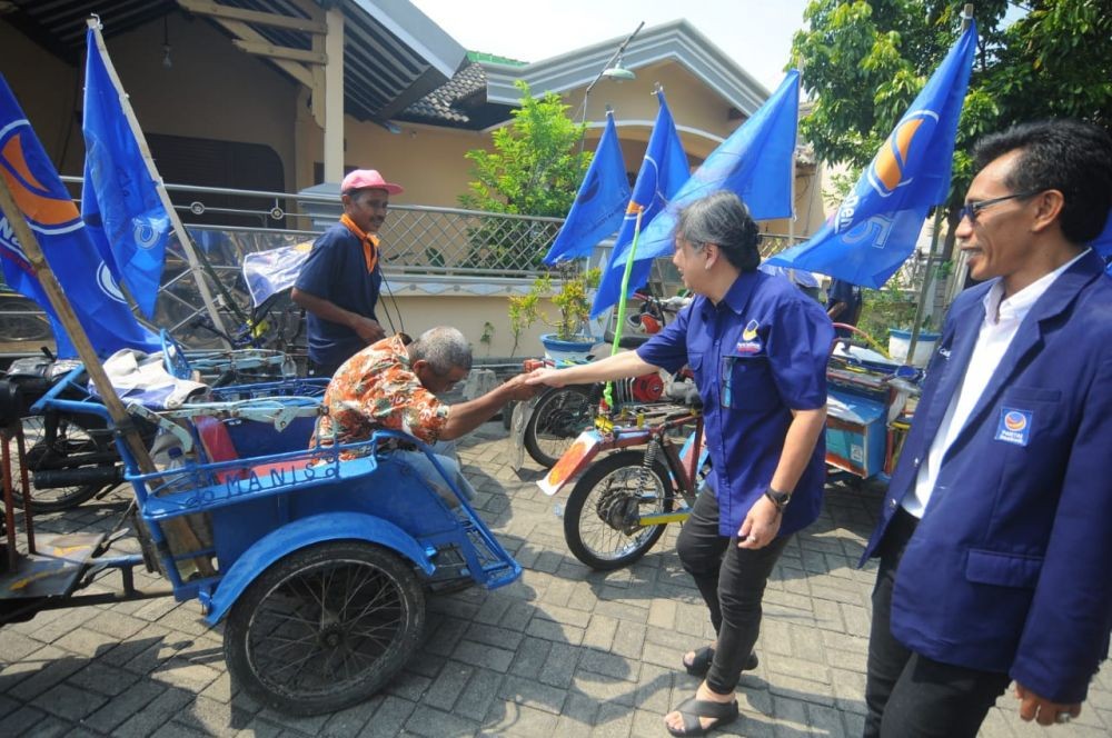 38 Truk Nasdem Kirim Bantuan untuk Korban Tsunami Banten dan Lampung