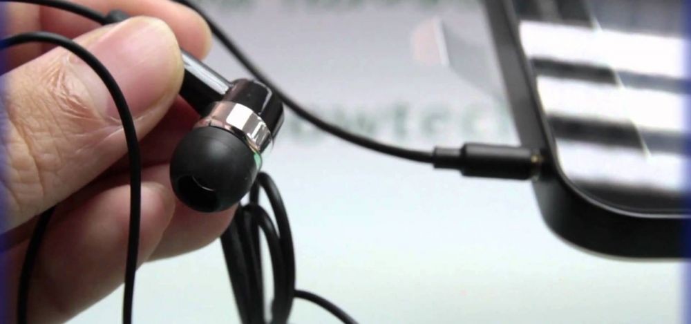 Biar Gak Ganti Melulu, 9 Cara Merawat Headphone & Kabelnya Lebih Awet