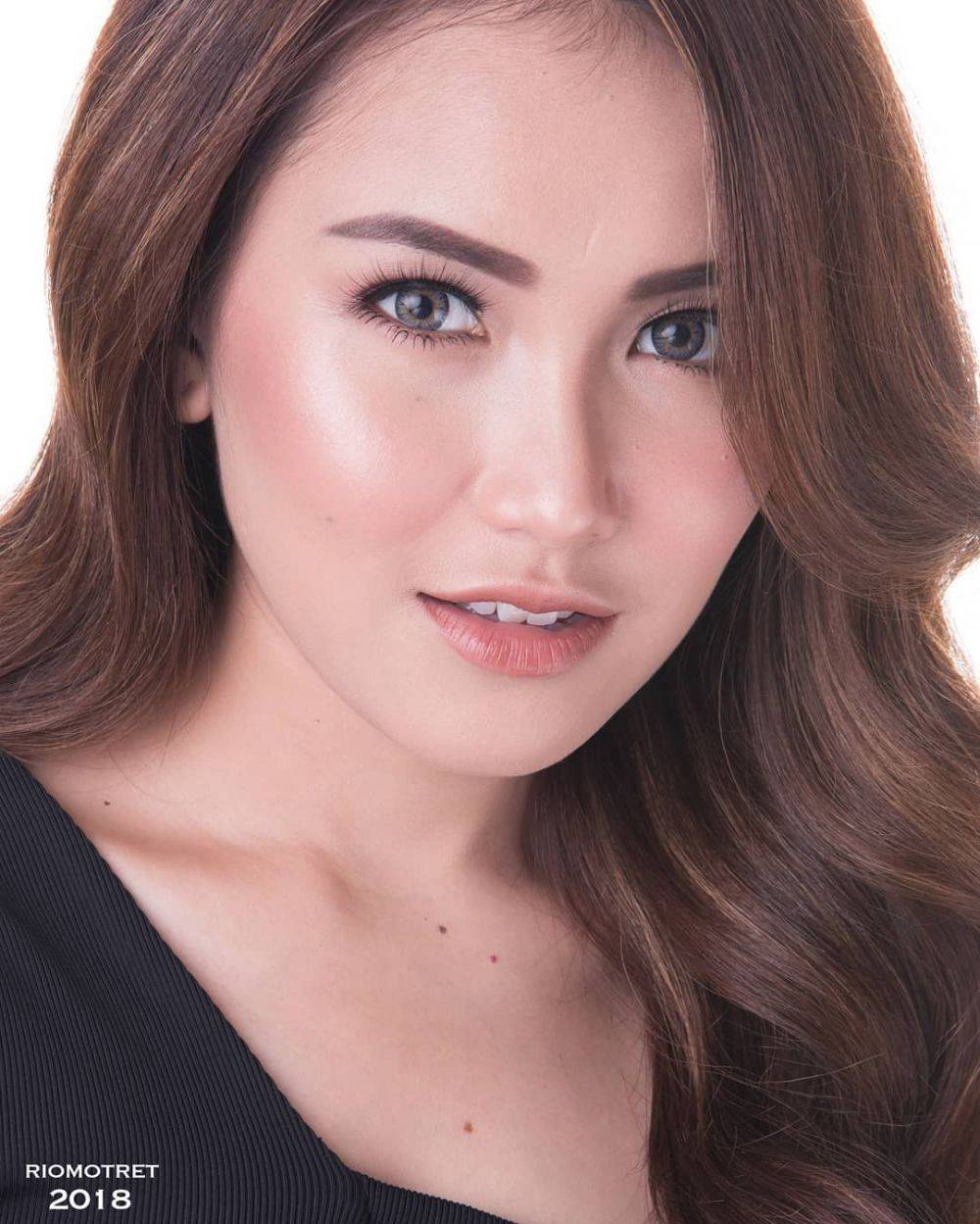 Bak Model Profesional, 10 Foto Ayu Ting Ting Hasil Jepretan Rio Motret