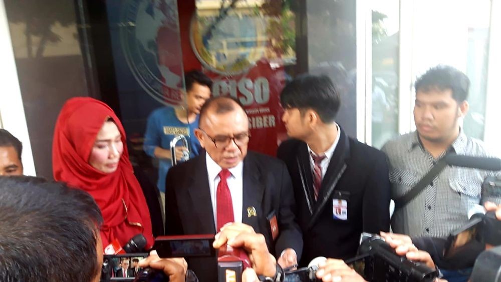 Sebut Ada Kebohongan, Pengacara VA di Surabaya Mundur
