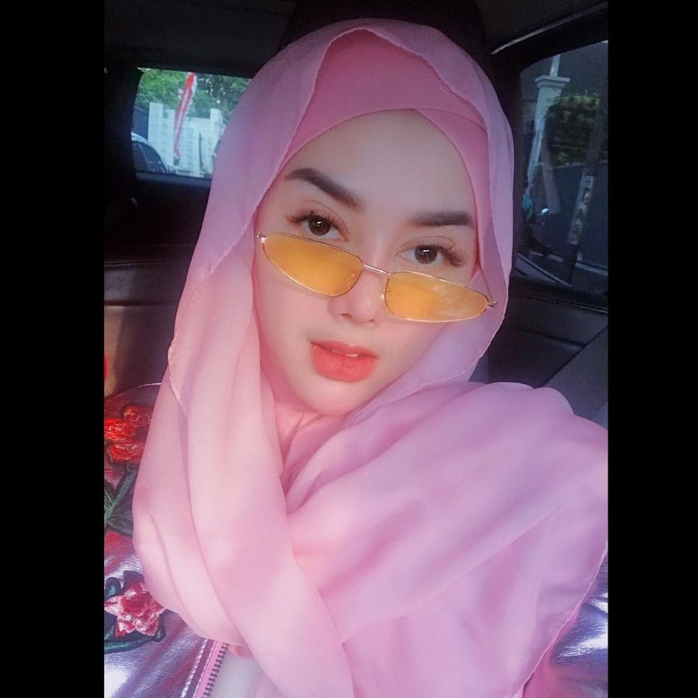 Kerap Dibandingkan Dengan Syahrini, Ini Harga Tas Tiara Dewi