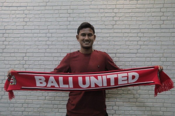 Mantan Kapten PSIS Semarang Resmi Dikontrak oleh Bali United