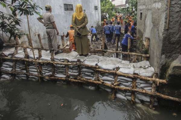 Langkah Pemprov DKI Atasi Tanggul Kali Pulo Jebol