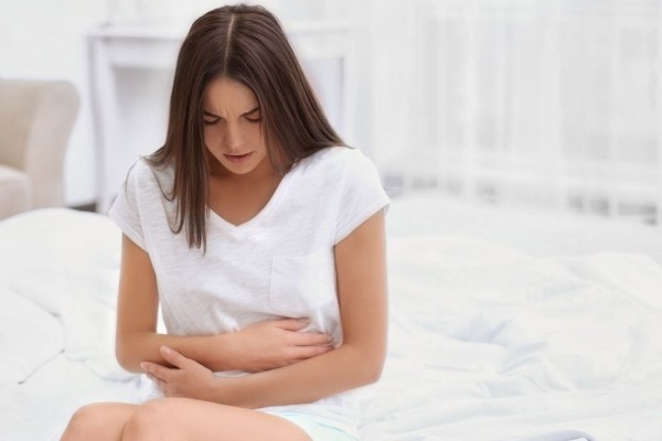 Kamu Bisa Bantu Putrimu Menghadapi Menstruasi Pertama Lewat 6 Hal Ini