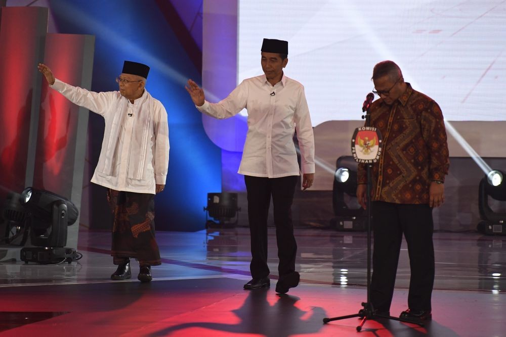 Nobar Ceria, Cara Timses Jokowi di Jatim Nikmati Debat Pilpres