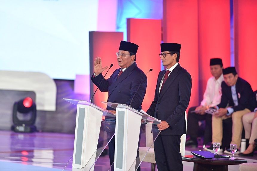 Kubu Prabowo-Sandi di Denpasar Gelar Nobar Sambil Lesehan