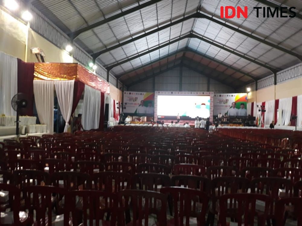 [Foto] Nobar Kubu Jokowi-Ma'ruf di Kuta, Jadi Wadah Edukasi Warga