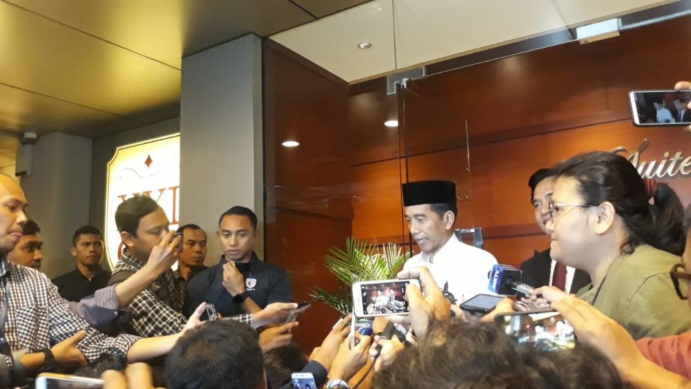 Saat Debat Capres Nanti, Jokowi-Ma'ruf Pakai Baju Apa Ya?