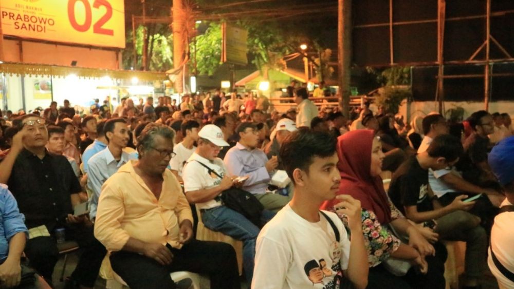 Pendukung Prabowo-Sandi Nobar Debat Capres: Janji Lagi, Janji Lagi