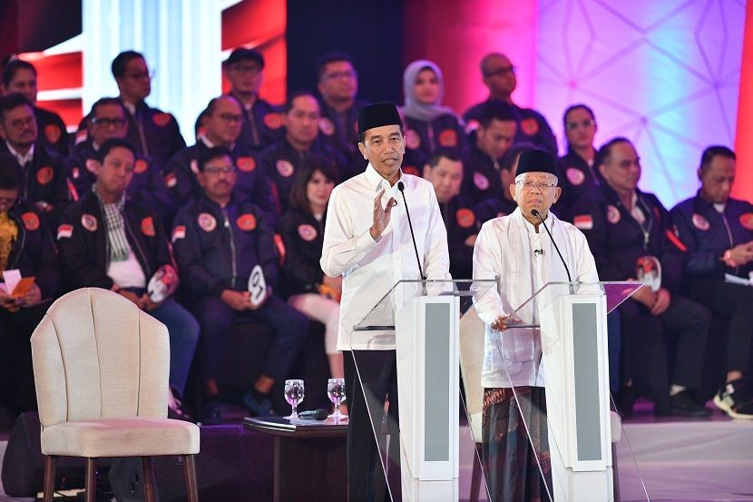 Siap Hadapi Prabowo, Ini Bekal Jokowi di Debat Capres Nanti Malam
