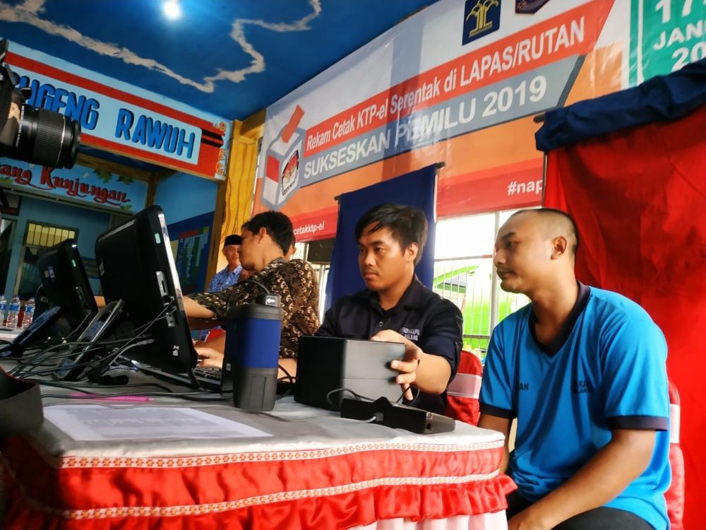 Kabar Gembira, 30 Ribu e-KTP Warga Makassar Mulai Dibagikan