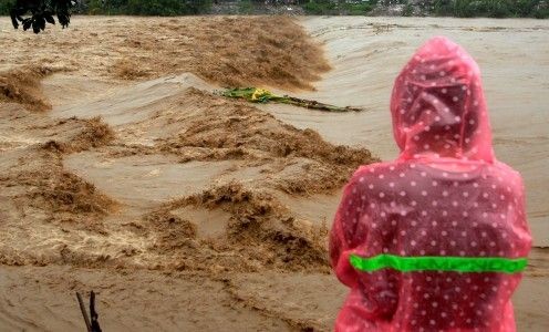 Sulsel Dilanda Banjir, Suplai Air Bersih untuk Warga Terhenti