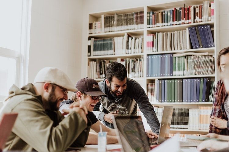 6 Mindset Tingkatkan IPK Meski Kamu Merasa Gak Pintar di Kampus