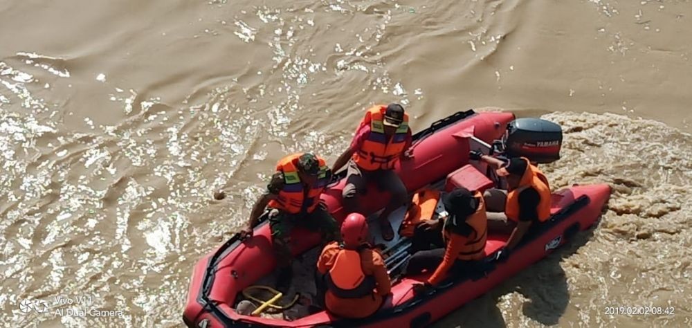 Pria Asal Tuban Nekat Bunuh Diri dengan Terjun ke Sungai Bengawan Solo