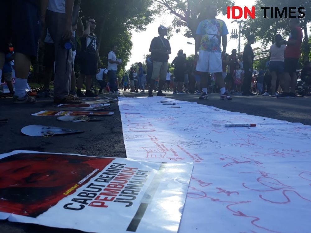 Ratusan Warga Denpasar Tanda Tangan, Dukung Dicabutnya Remisi Susrama