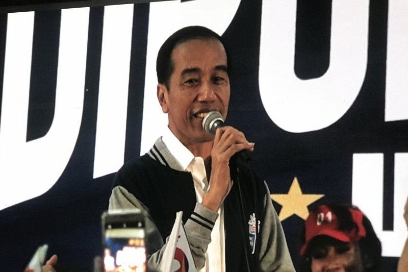 Presiden Jokowi Bikin Kebijakan BBM Satu Harga, siapa yang Untung?